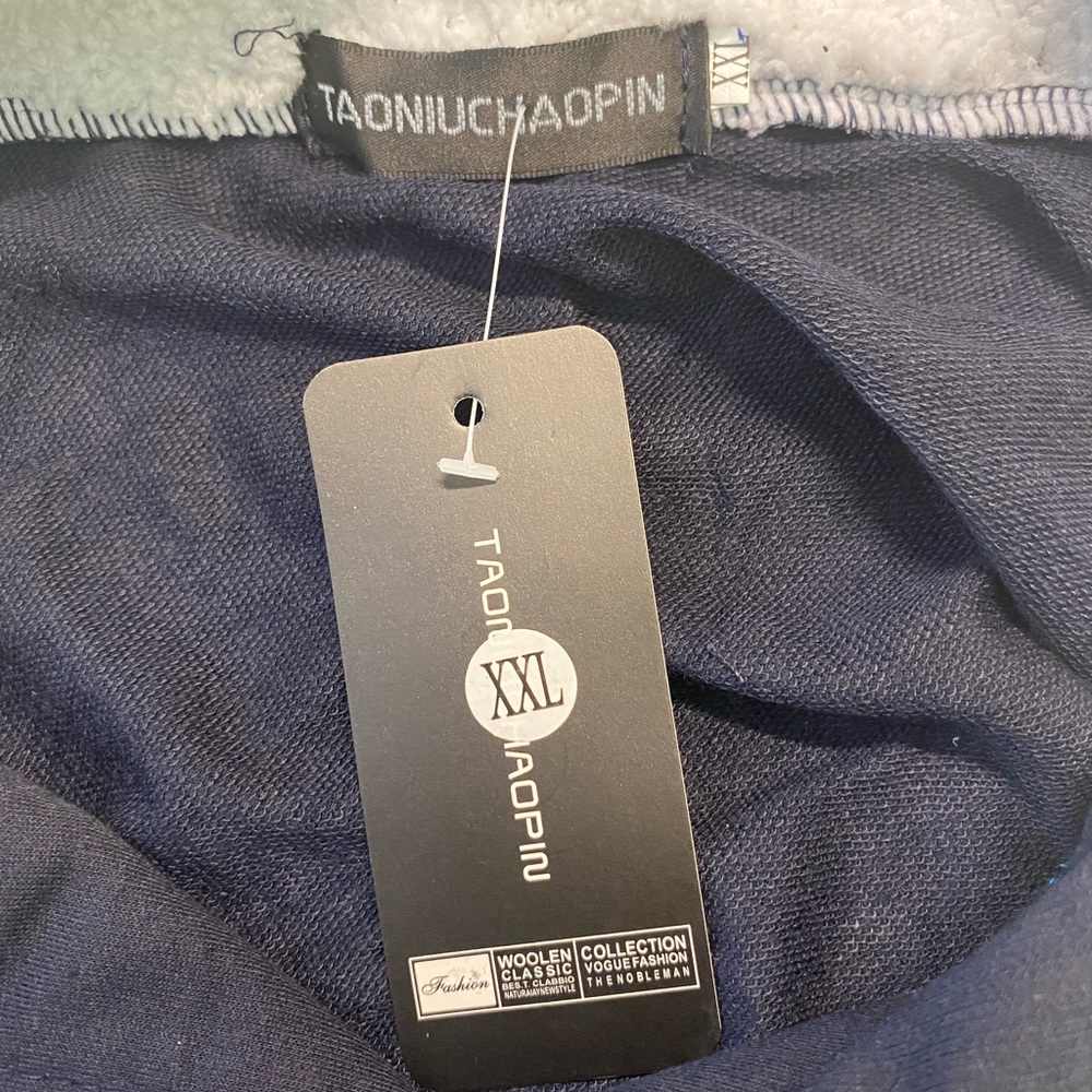4/$20 Taoniuchaopin Horn Button Panel Eblow Hoodie - Picture 3 of 3